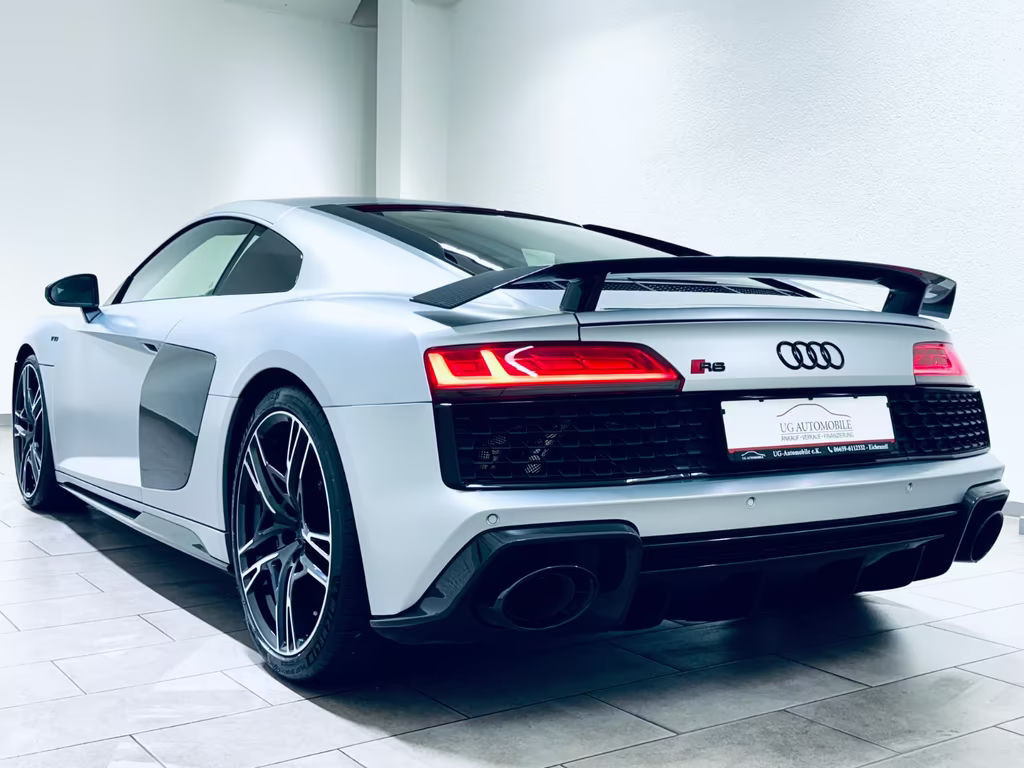 Audi R8