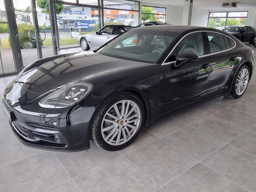 Porsche Panamera S 4