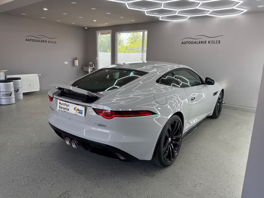 Jaguar F-Type