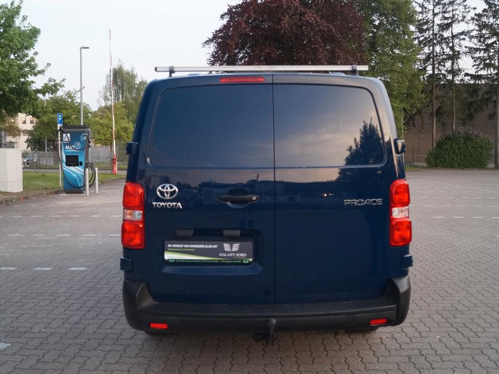 Toyota Proace (Verso)