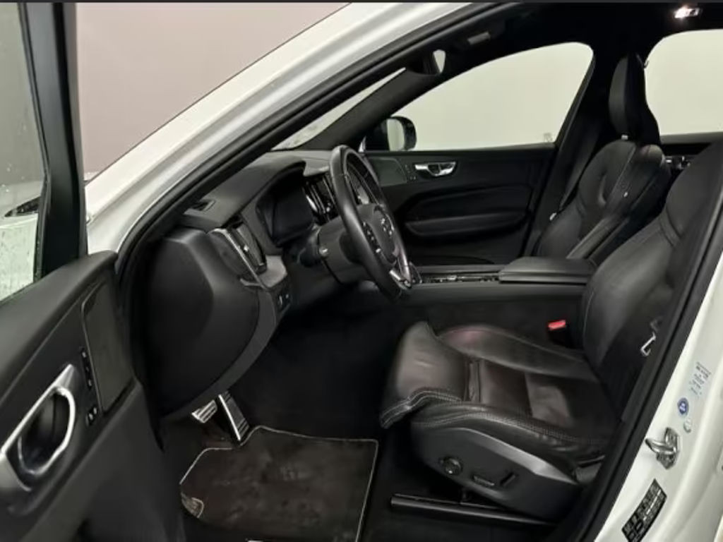 Volvo XC60 R-Design