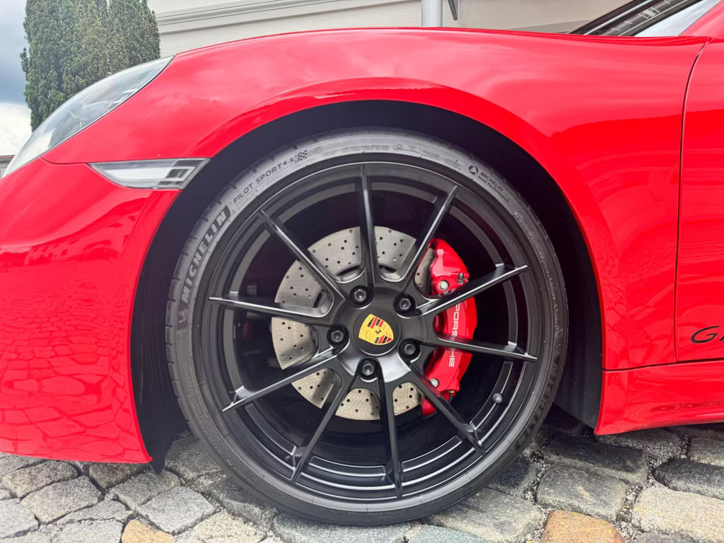 Porsche Cayman