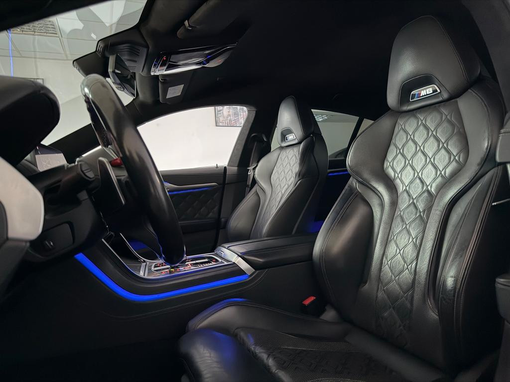 BMW M8