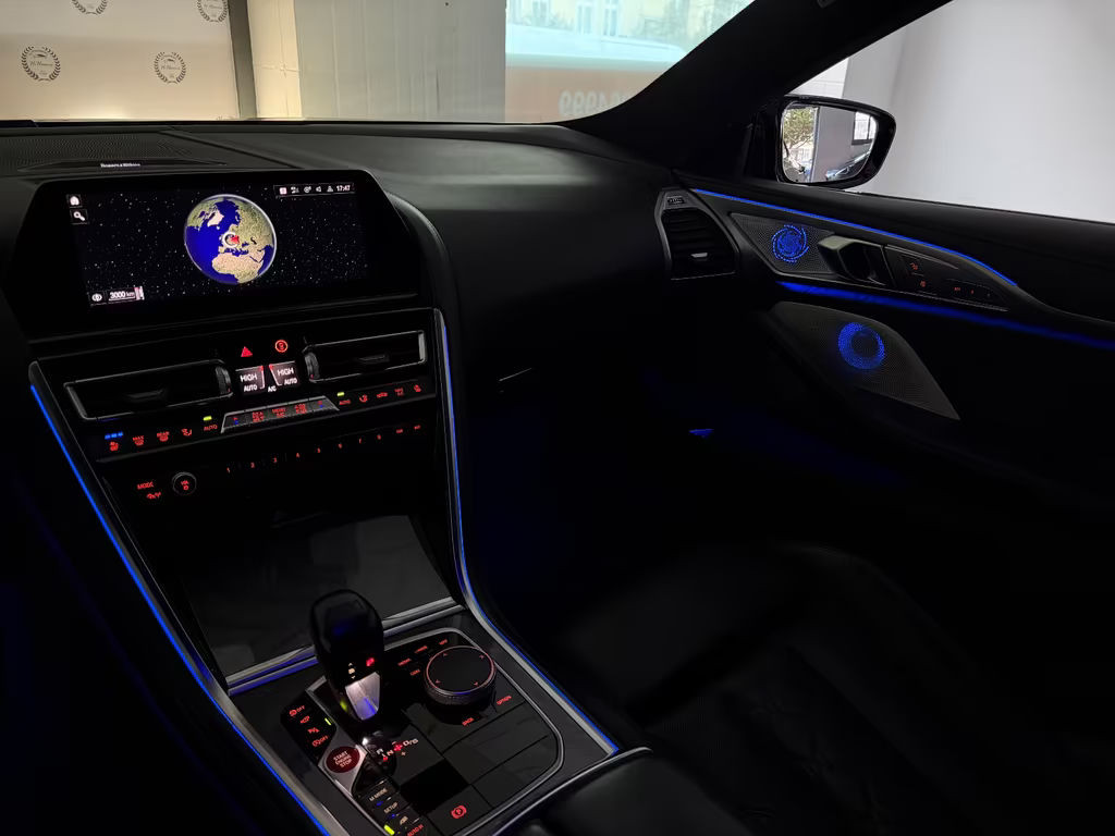 BMW M8