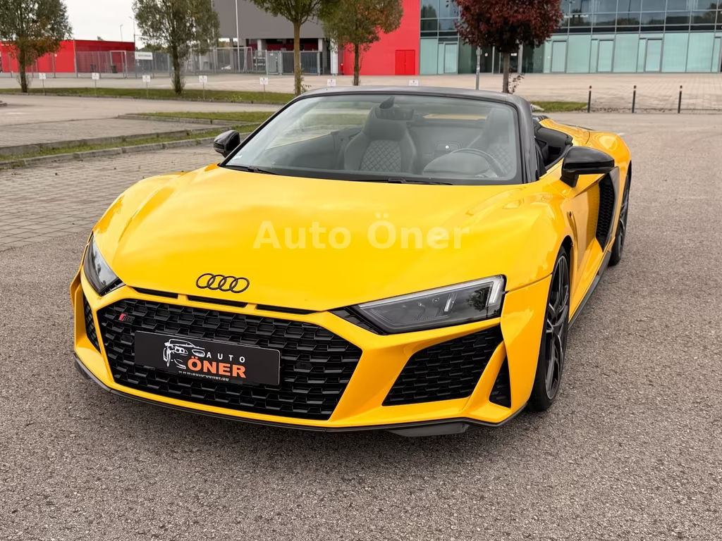 Audi R8
