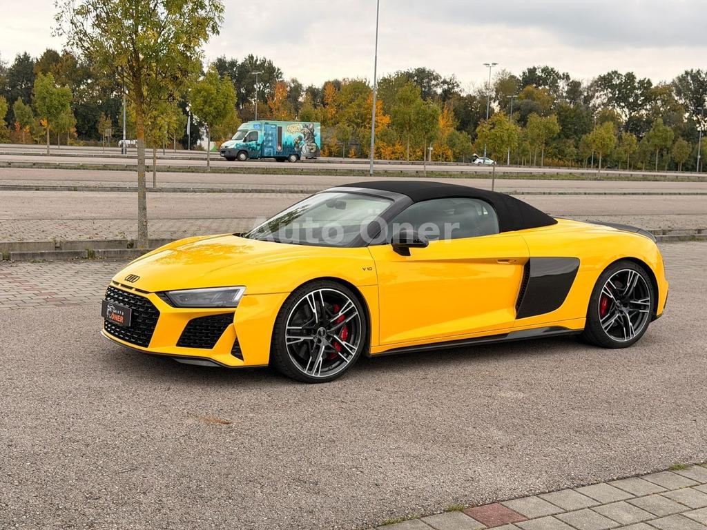Audi R8