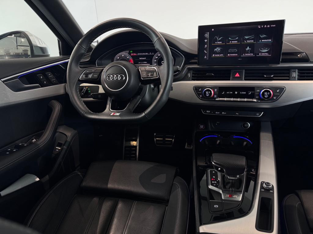 Audi S4