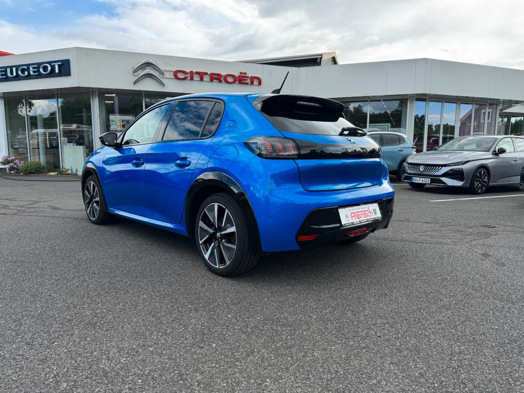 Peugeot e-208