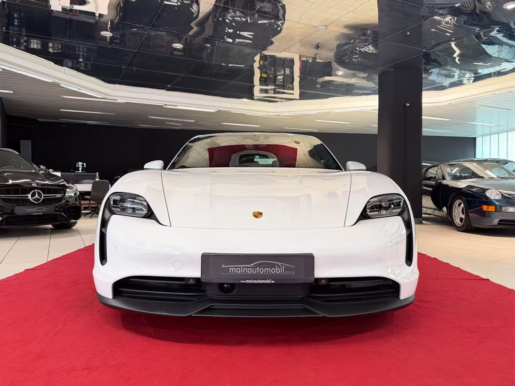 Porsche Taycan 4S
