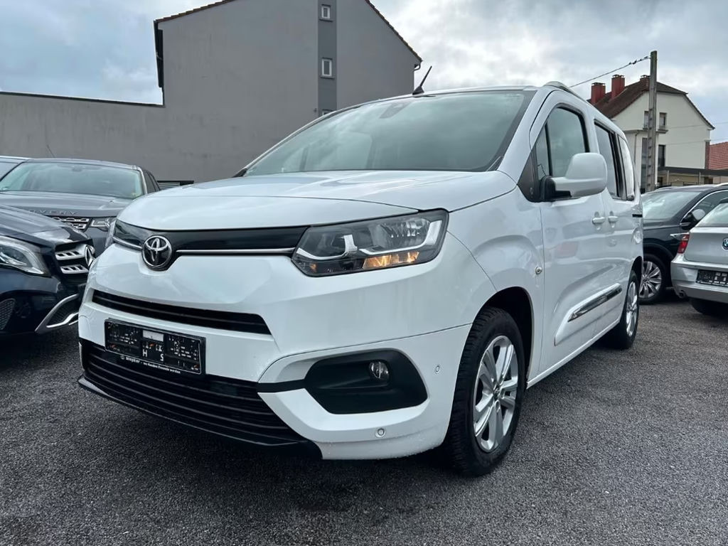 Toyota Proace (Verso) Proace (Verso) KAMERA + SPURHALTE + AHK