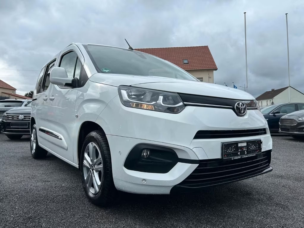 Toyota Proace (Verso)