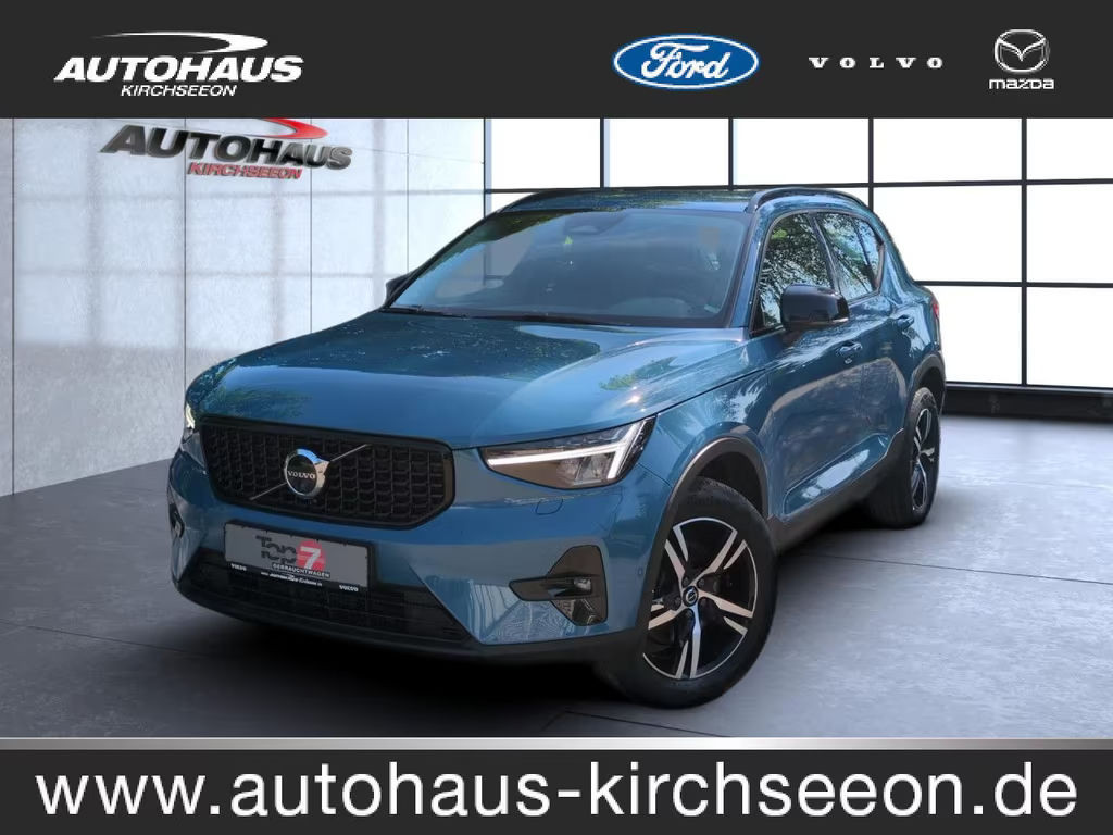 Volvo XC40 Plus Dark
