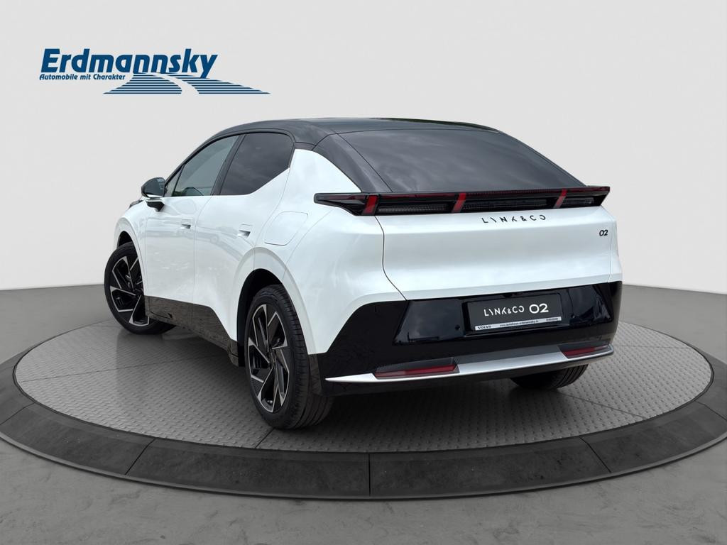 Lynk&Co 02