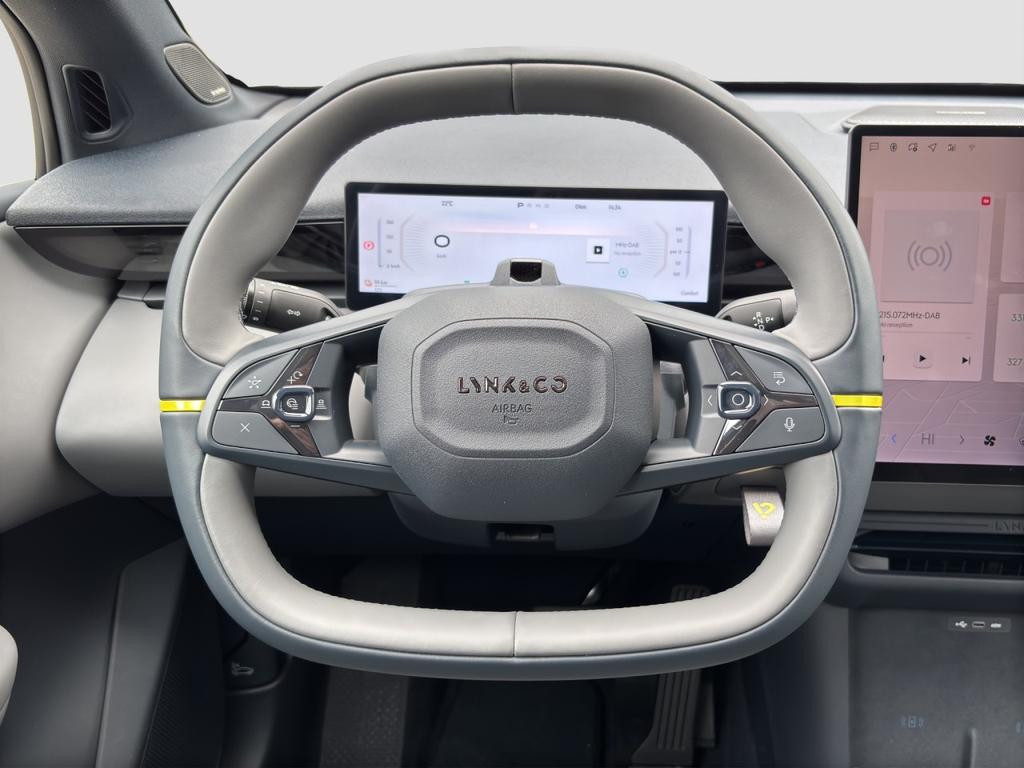 Lynk&Co 02