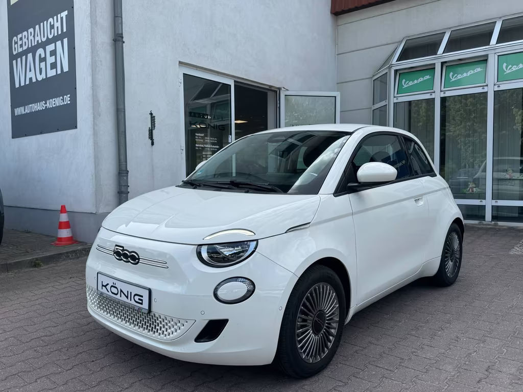 Fiat 500e MY23 118PS 42kWh KOMFORT*SHZ*KAMERA*CARPLAY