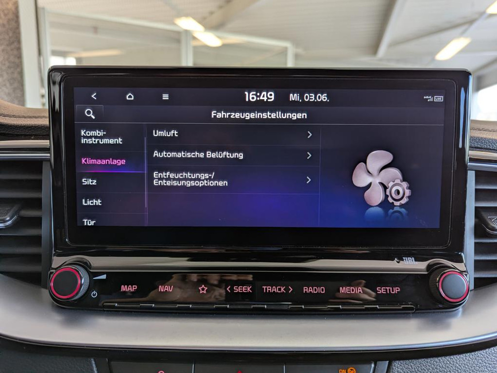 Kia ProCeed