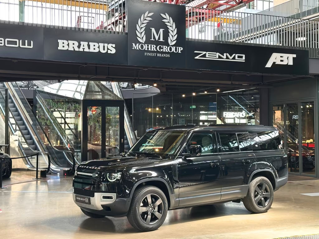 Land Rover Defender SE P400