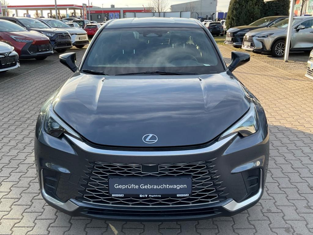 Lexus LBX