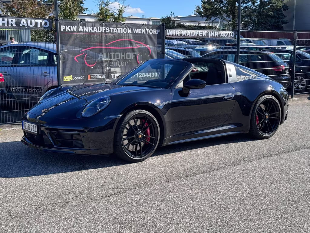 Porsche 911 GTS 4 992 Cabriolet Targa
