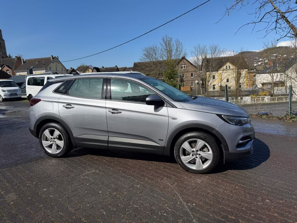 Opel Grandland