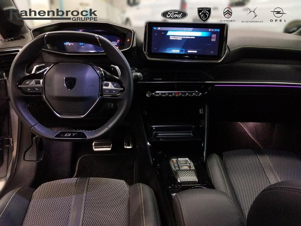 Peugeot e-208