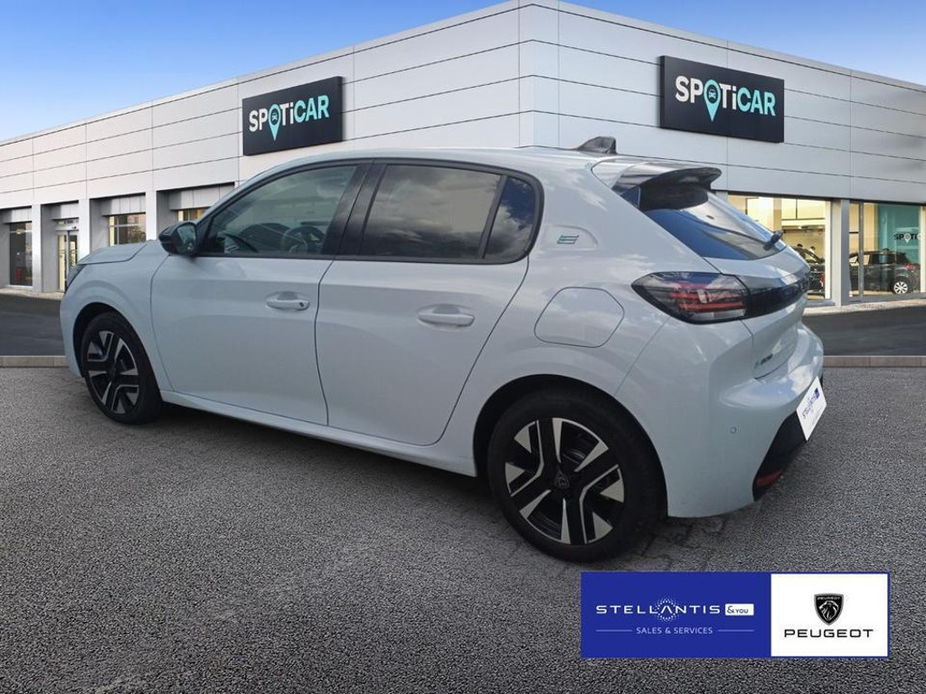 Peugeot e-208
