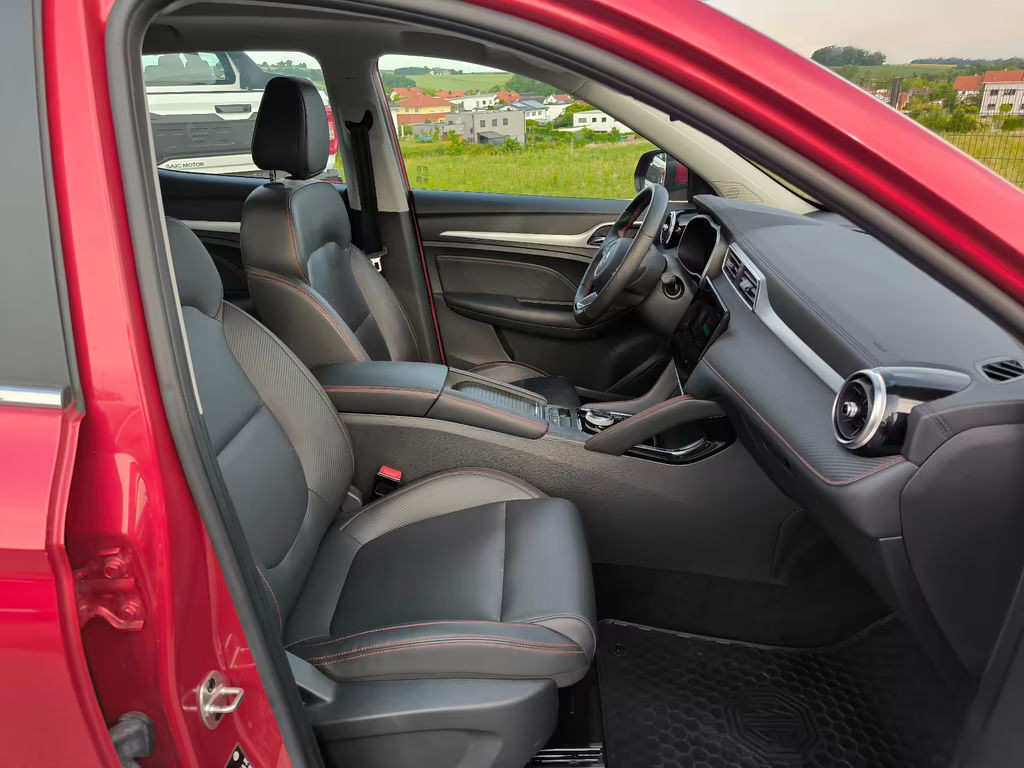 MG ZS