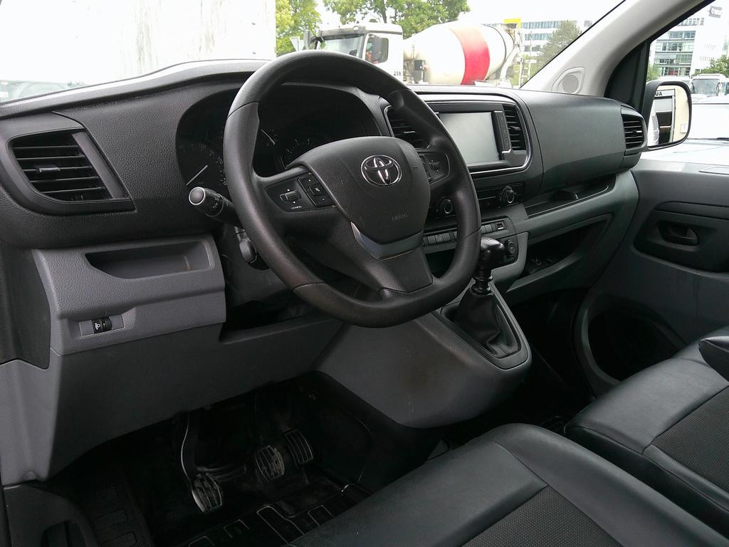 Toyota Proace (Verso)
