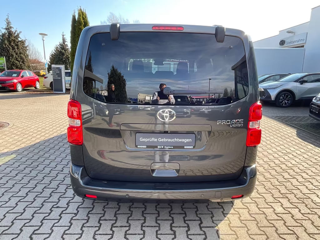 Toyota Proace (Verso)