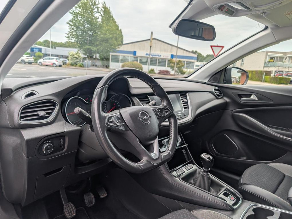 Opel Grandland