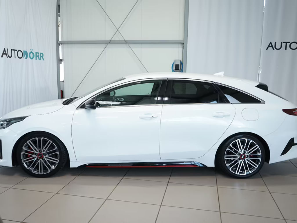 Kia ProCeed