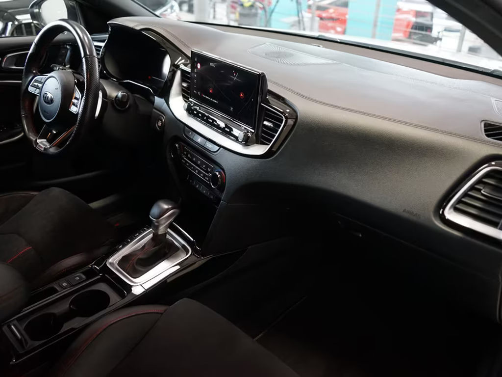 Kia ProCeed