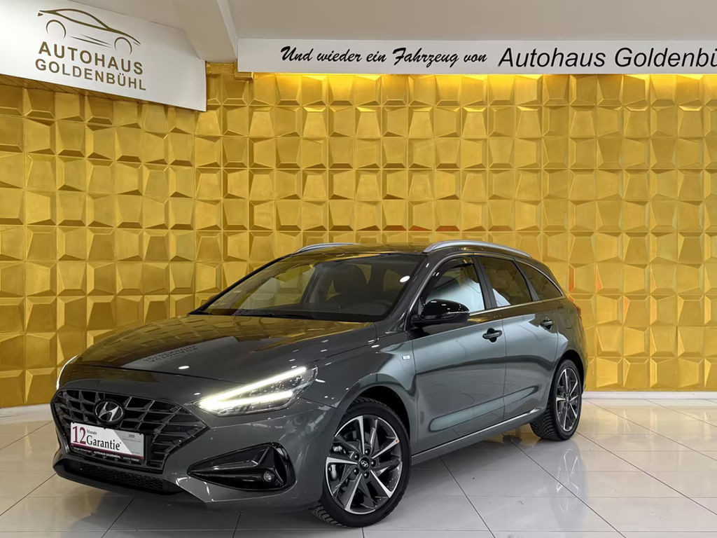 Hyundai i30 cw *AUTOMATIK*ACC*AHK*NAVI*