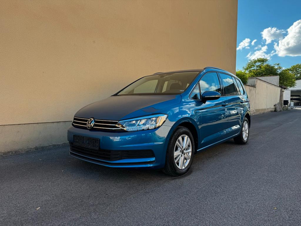 Volkswagen Touran DSG IQ.Drive 2.0 TDI