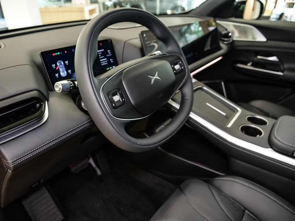 Xpeng G9