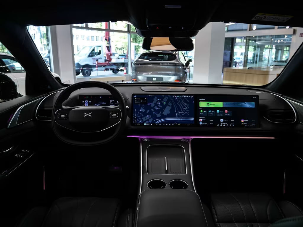 Xpeng G9