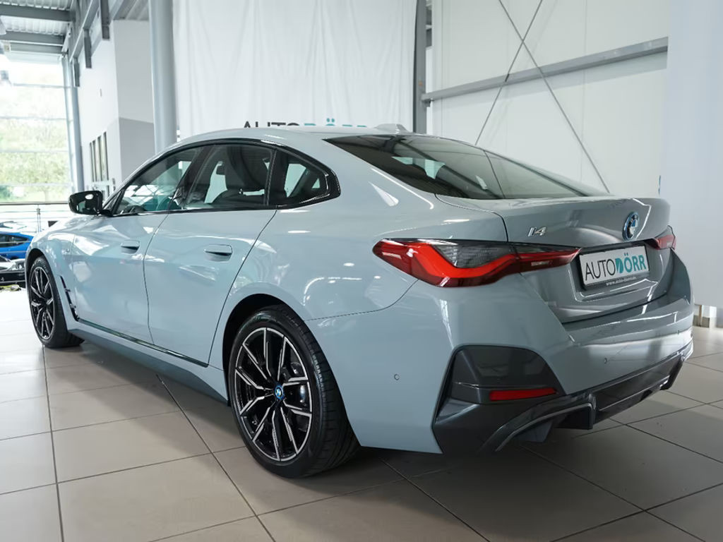 BMW i4