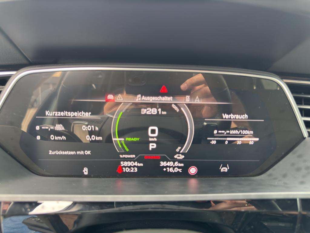 Audi e-tron