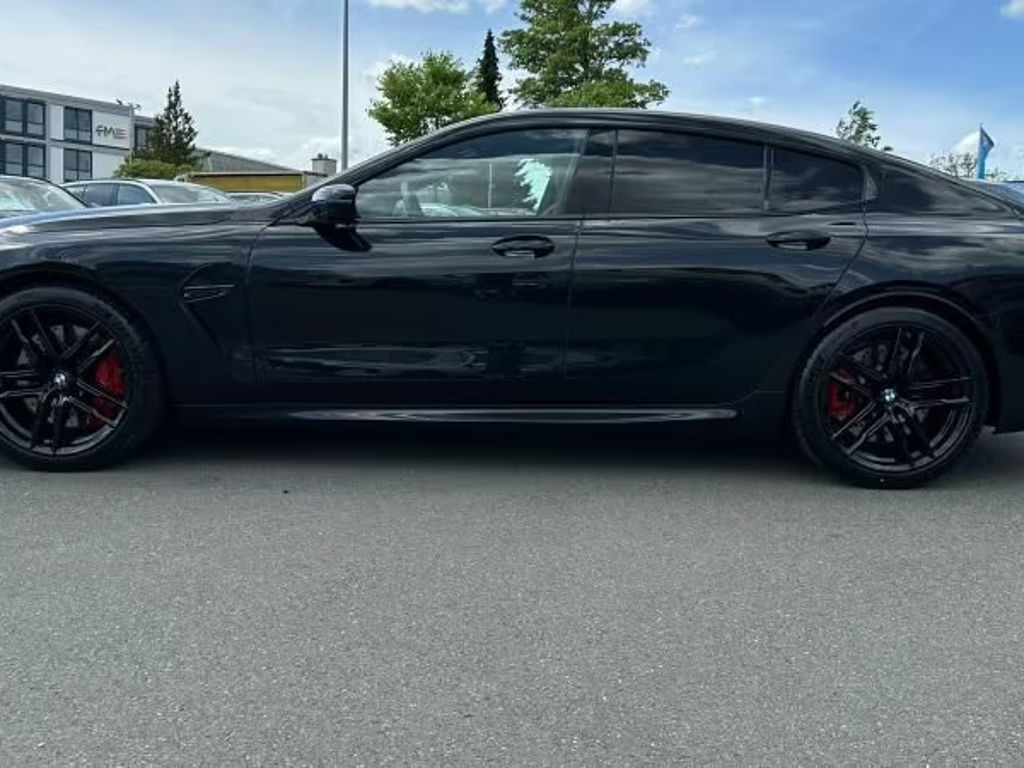 BMW M8