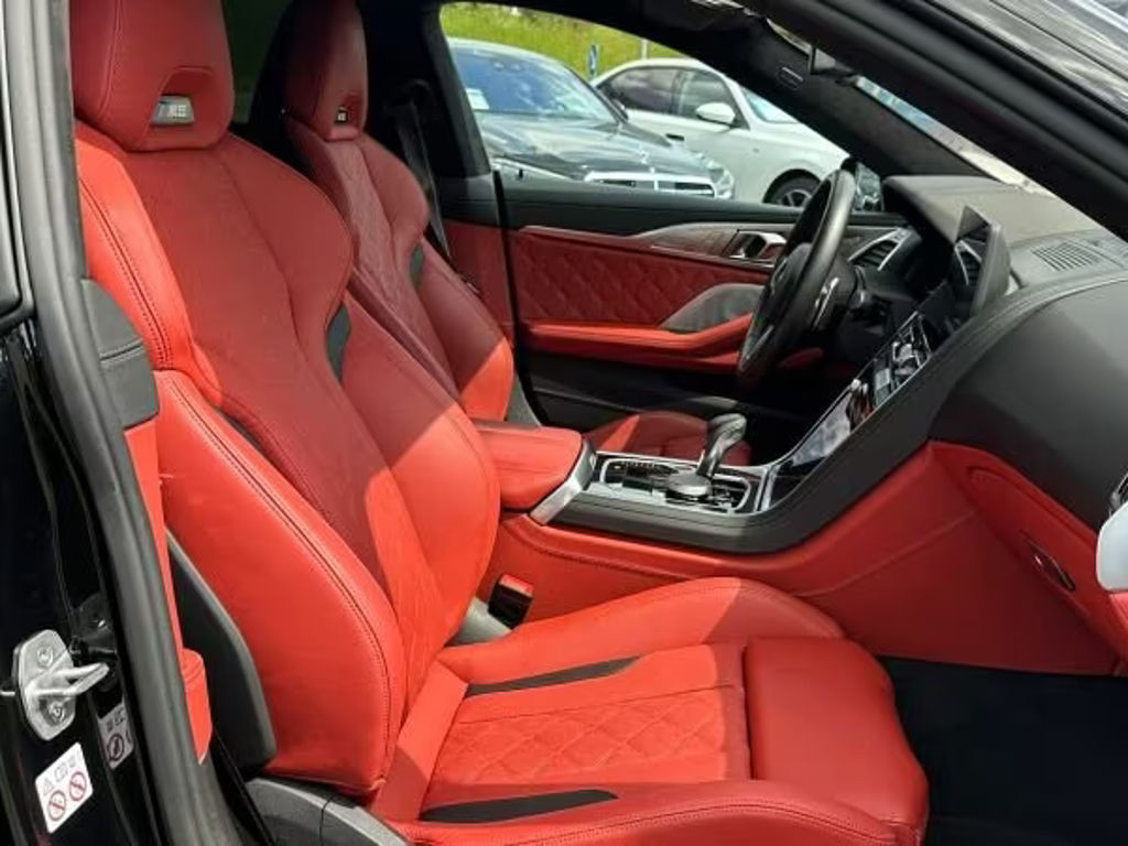 BMW M8