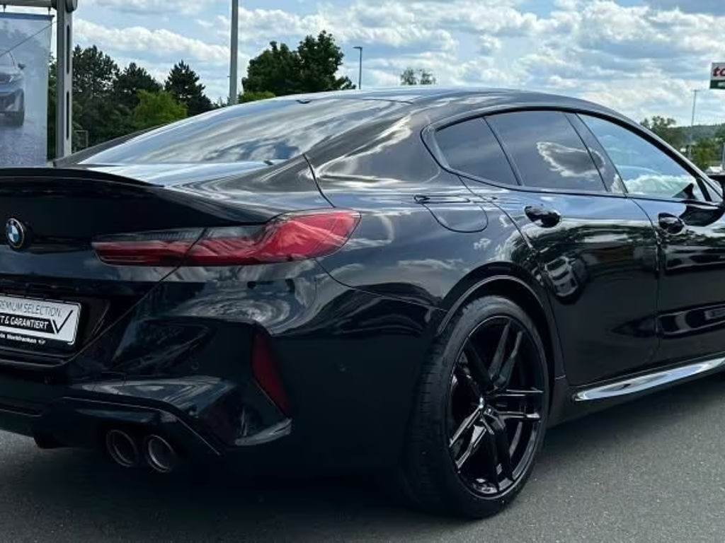 BMW M8