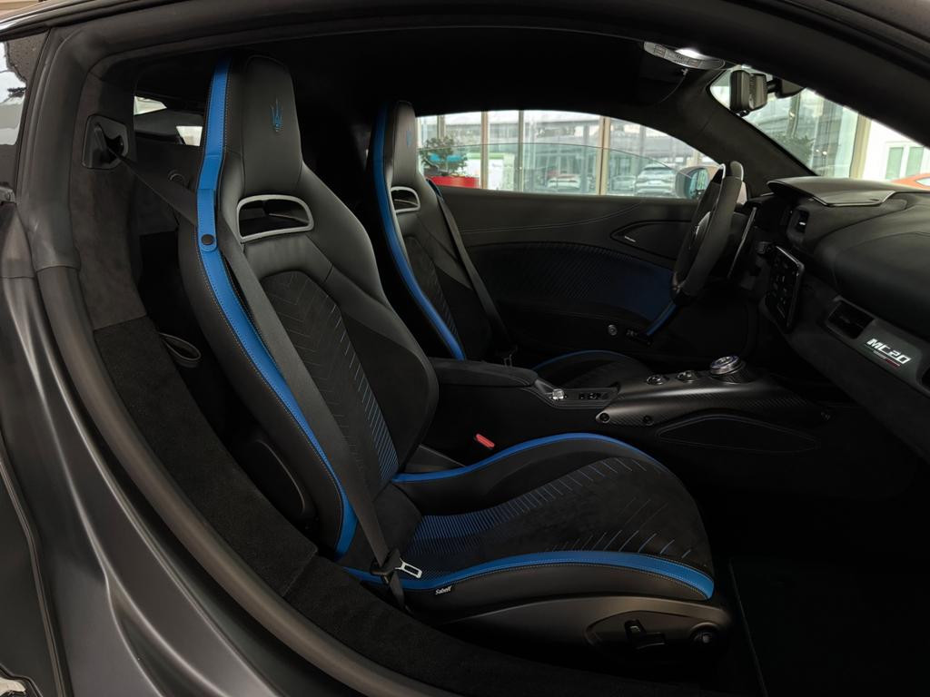 Maserati MC20