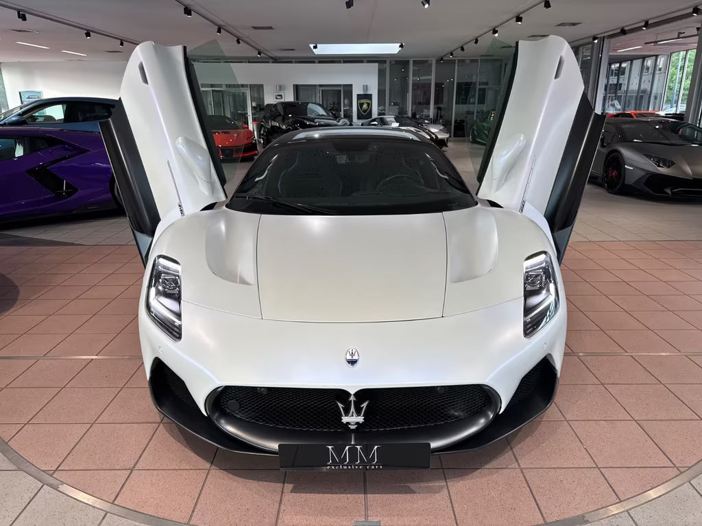 Maserati MC20
