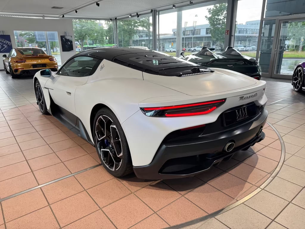 Maserati MC20