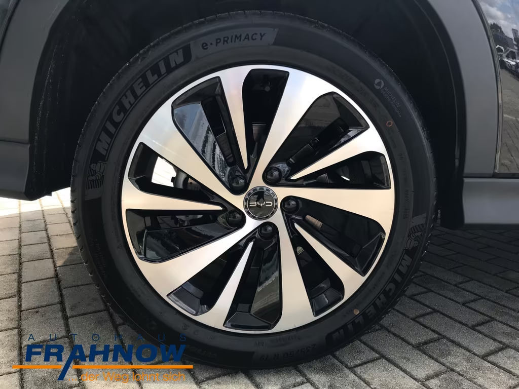 BYD Seal U