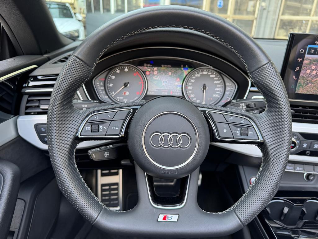Audi S5