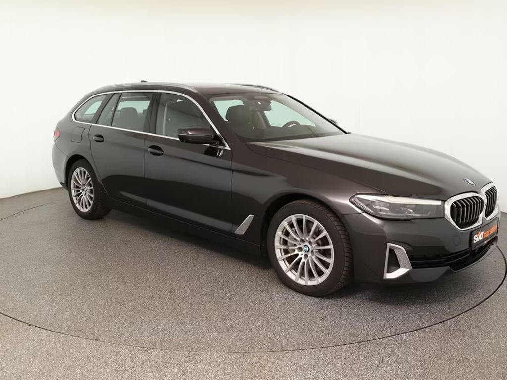 BMW 5 Serie 530 Luxury Line xDrive 530i