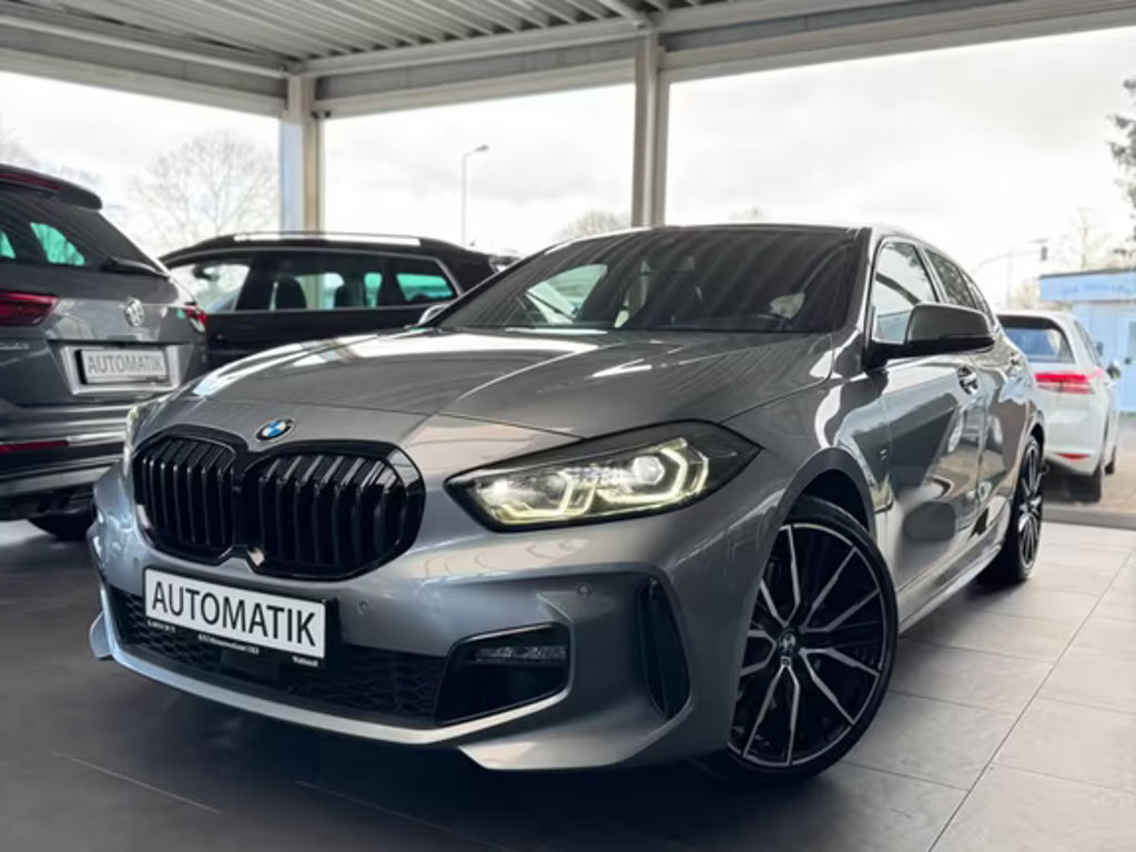 BMW 1 Serie 120 M-Sport Sedan 120i