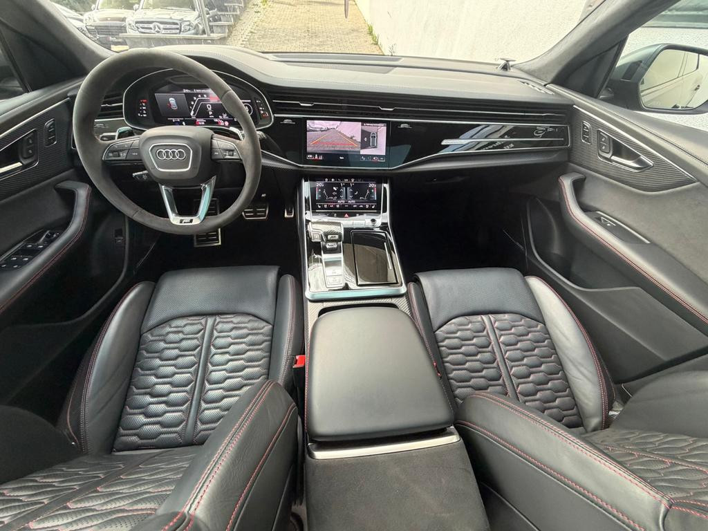 Audi RS Q8