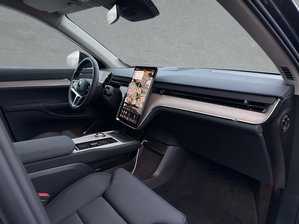 Volvo EX90